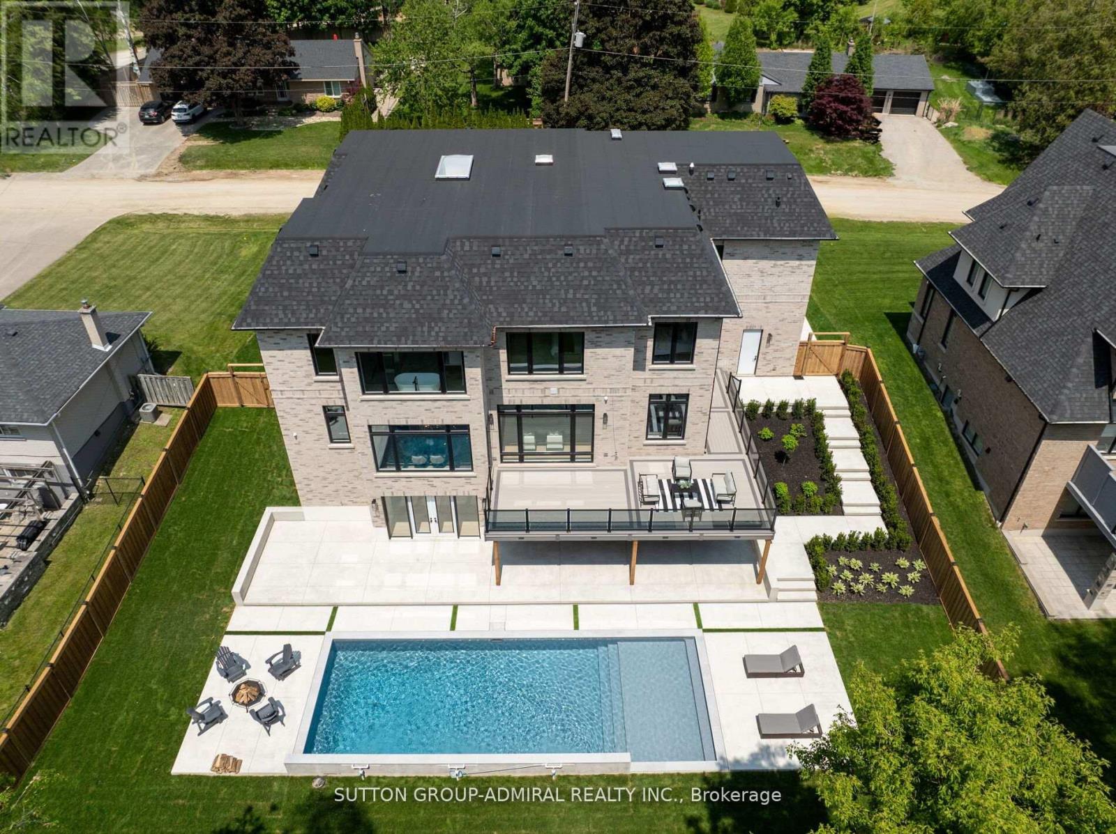 70 Elizabeth Drive, King (Nobleton), Ontario  L0G 1N0 - Photo 46 - N12486475