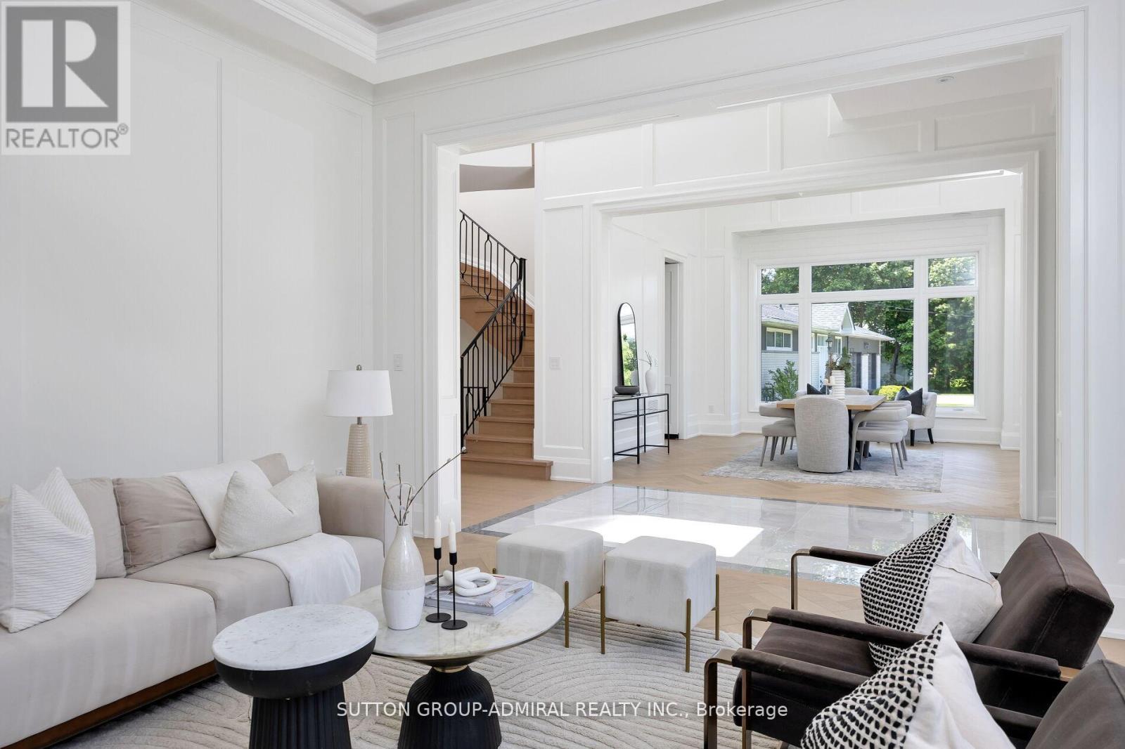 70 Elizabeth Drive, King (Nobleton), Ontario  L0G 1N0 - Photo 6 - N12486475