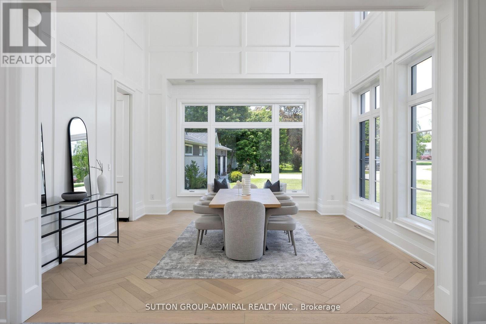 70 Elizabeth Drive, King (Nobleton), Ontario  L0G 1N0 - Photo 8 - N12486475