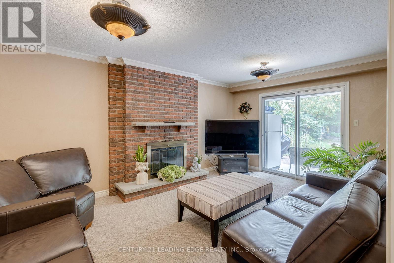 115 Simonston Boulevard, Markham, Ontario  L3T 4L9 - Photo 13 - N12486494