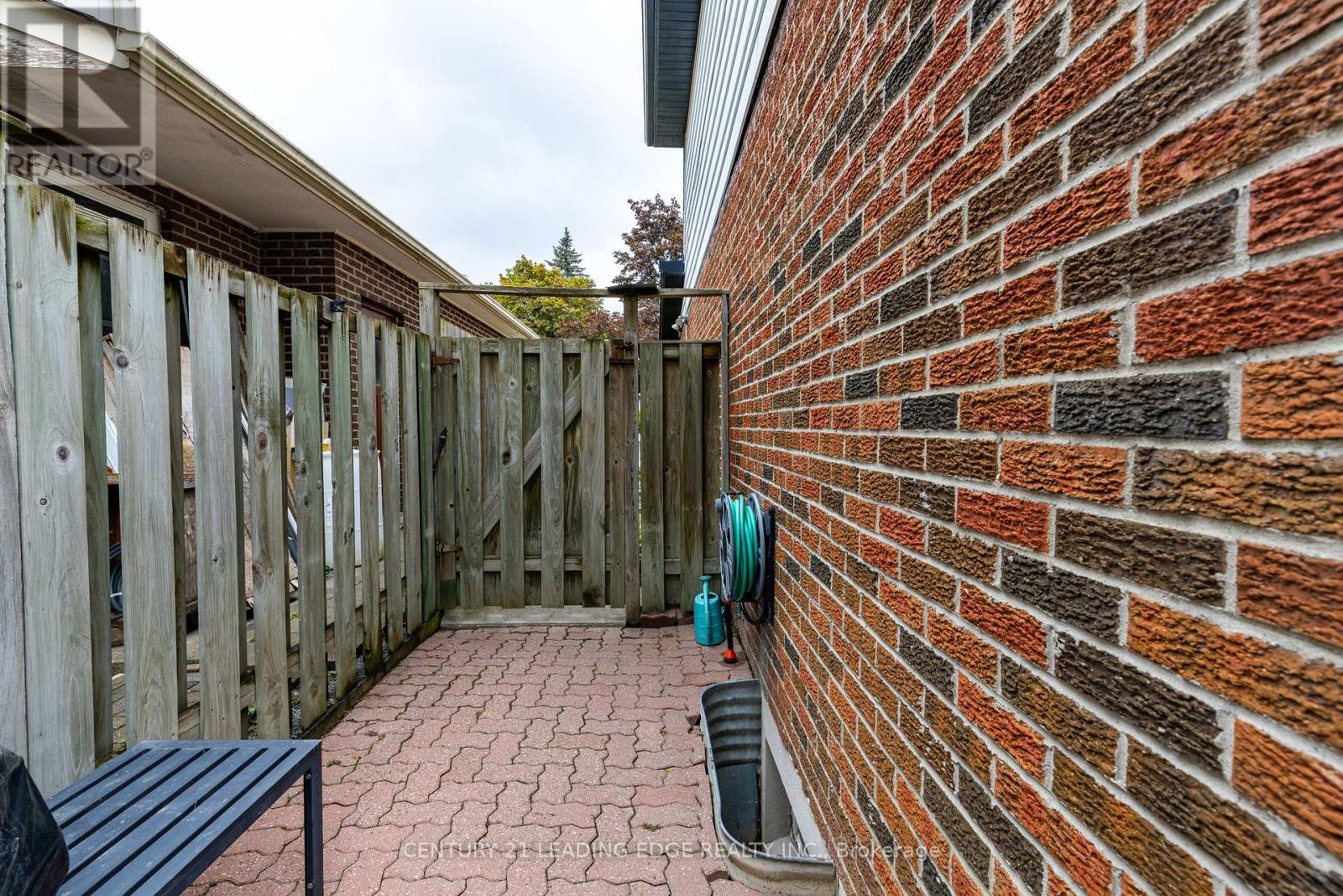 115 Simonston Boulevard, Markham, Ontario  L3T 4L9 - Photo 42 - N12486494