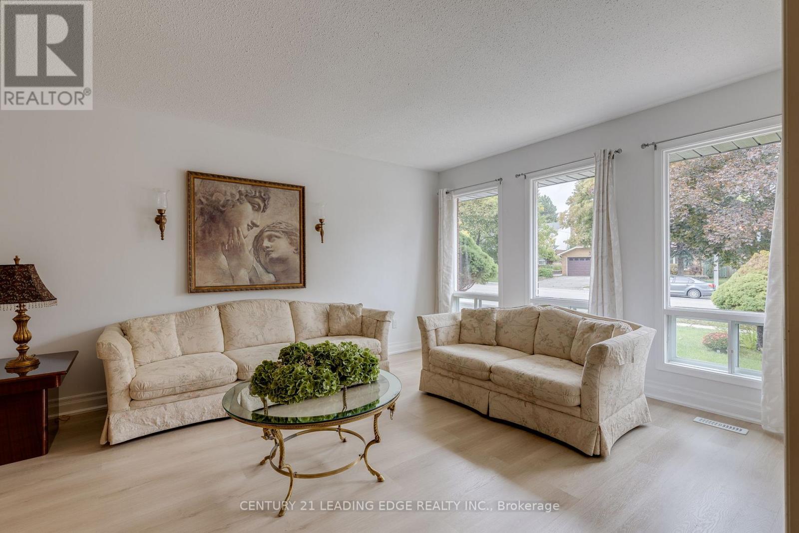 115 Simonston Boulevard, Markham, Ontario  L3T 4L9 - Photo 6 - N12486494