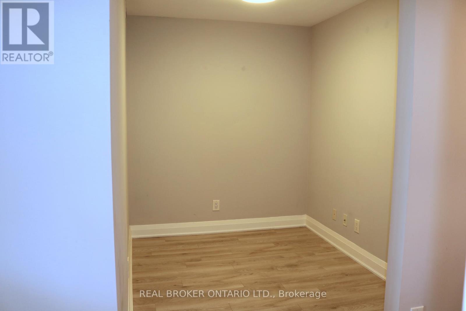 1103 - 20 North Park Road, Vaughan, Ontario  L4J 0G7 - Photo 5 - N12486495