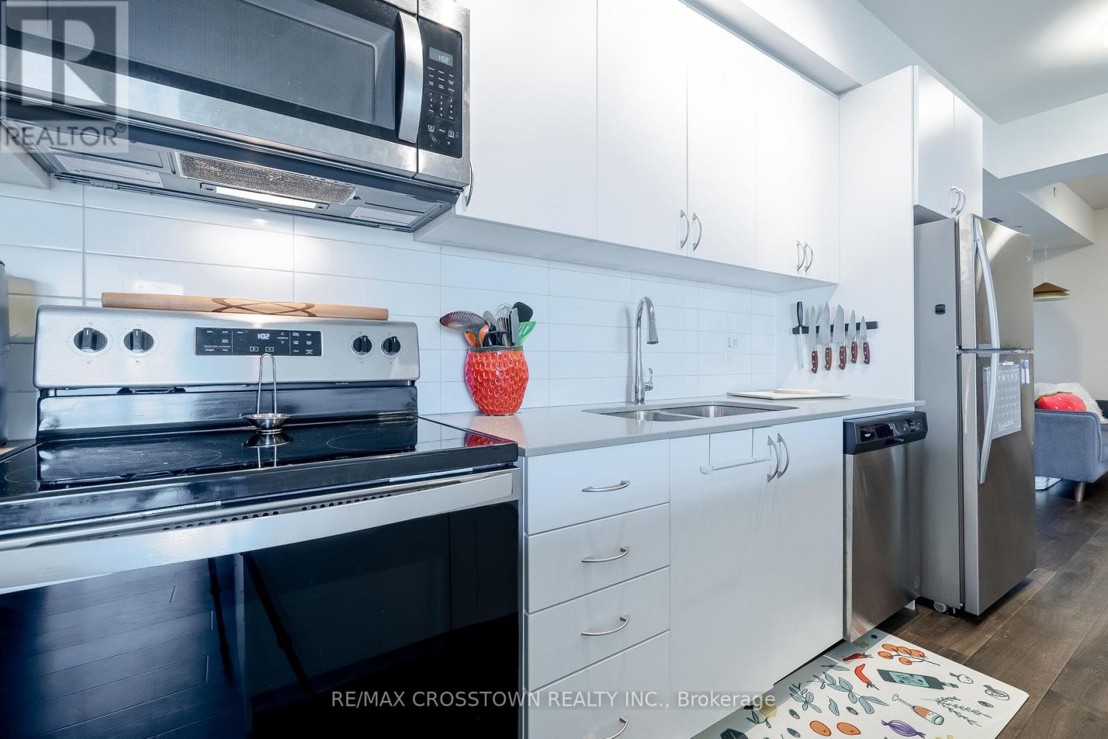 908 - 56 Lakeside Terrace, Barrie, Ontario  L4M 0L4 - Photo 11 - S12486415