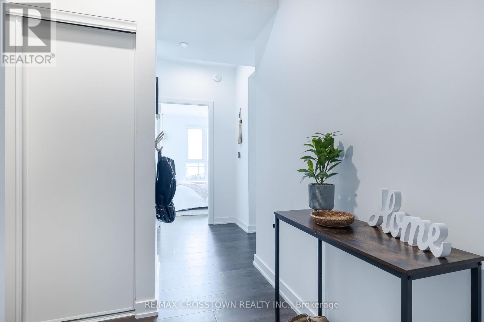 908 - 56 Lakeside Terrace, Barrie, Ontario  L4M 0L4 - Photo 3 - S12486415