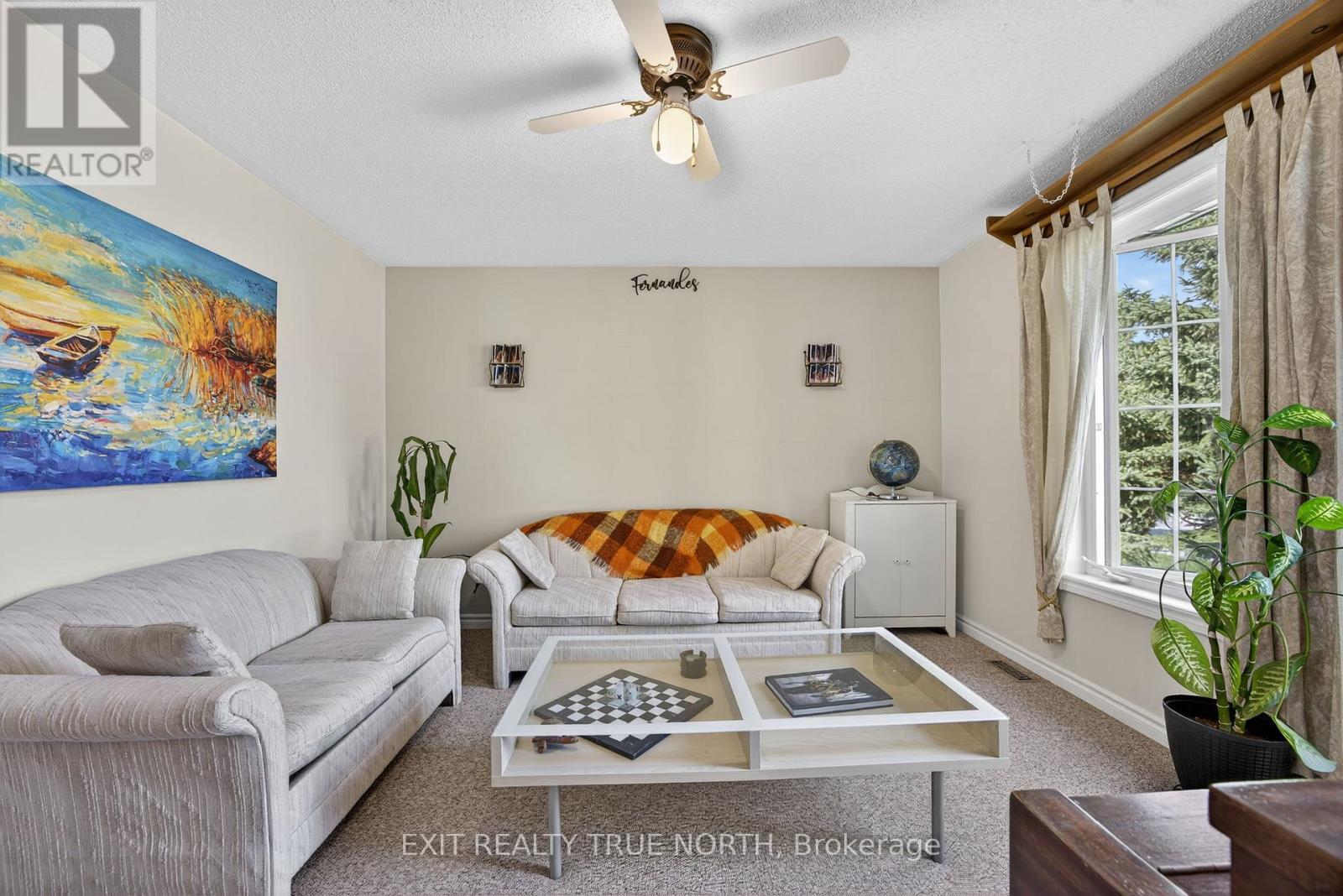 165 Ritchie Crescent, Springwater (Elmvale), Ontario  L0L 1P0 - Photo 4 - S12486482