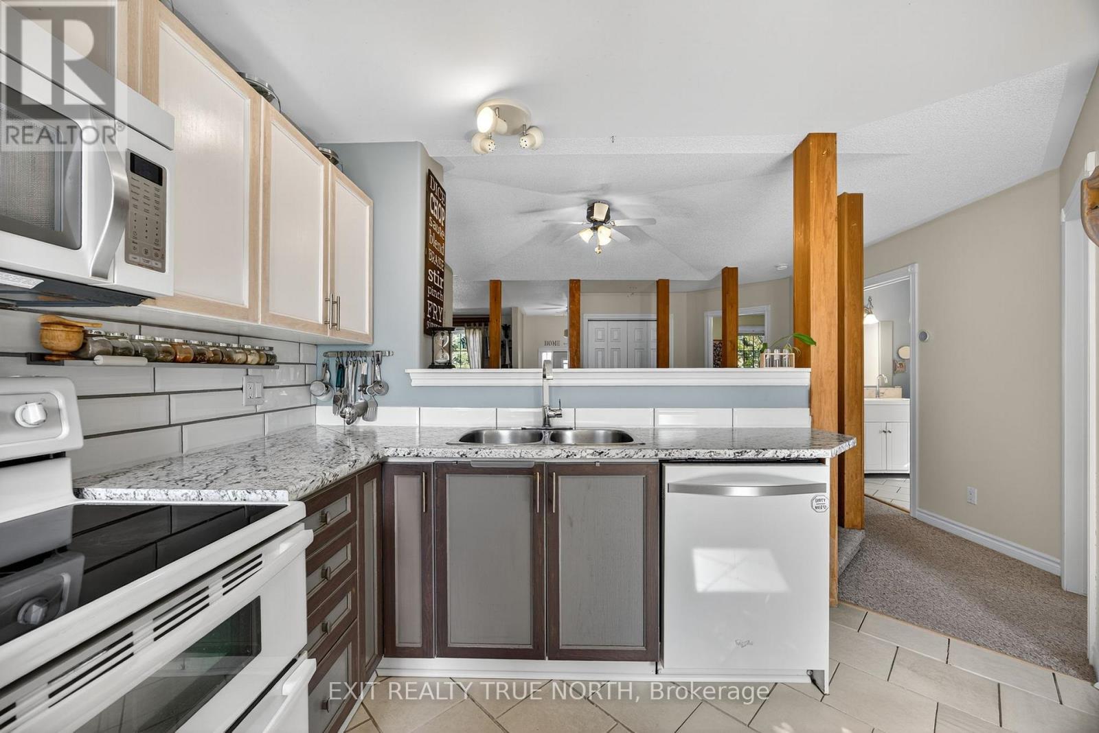 165 Ritchie Crescent, Springwater (Elmvale), Ontario  L0L 1P0 - Photo 9 - S12486482