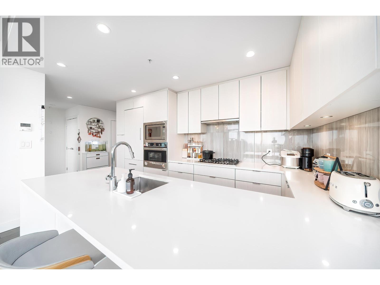 704 5051 Imperial Street, Burnaby, British Columbia  V5J 0J3 - Photo 14 - R3062600