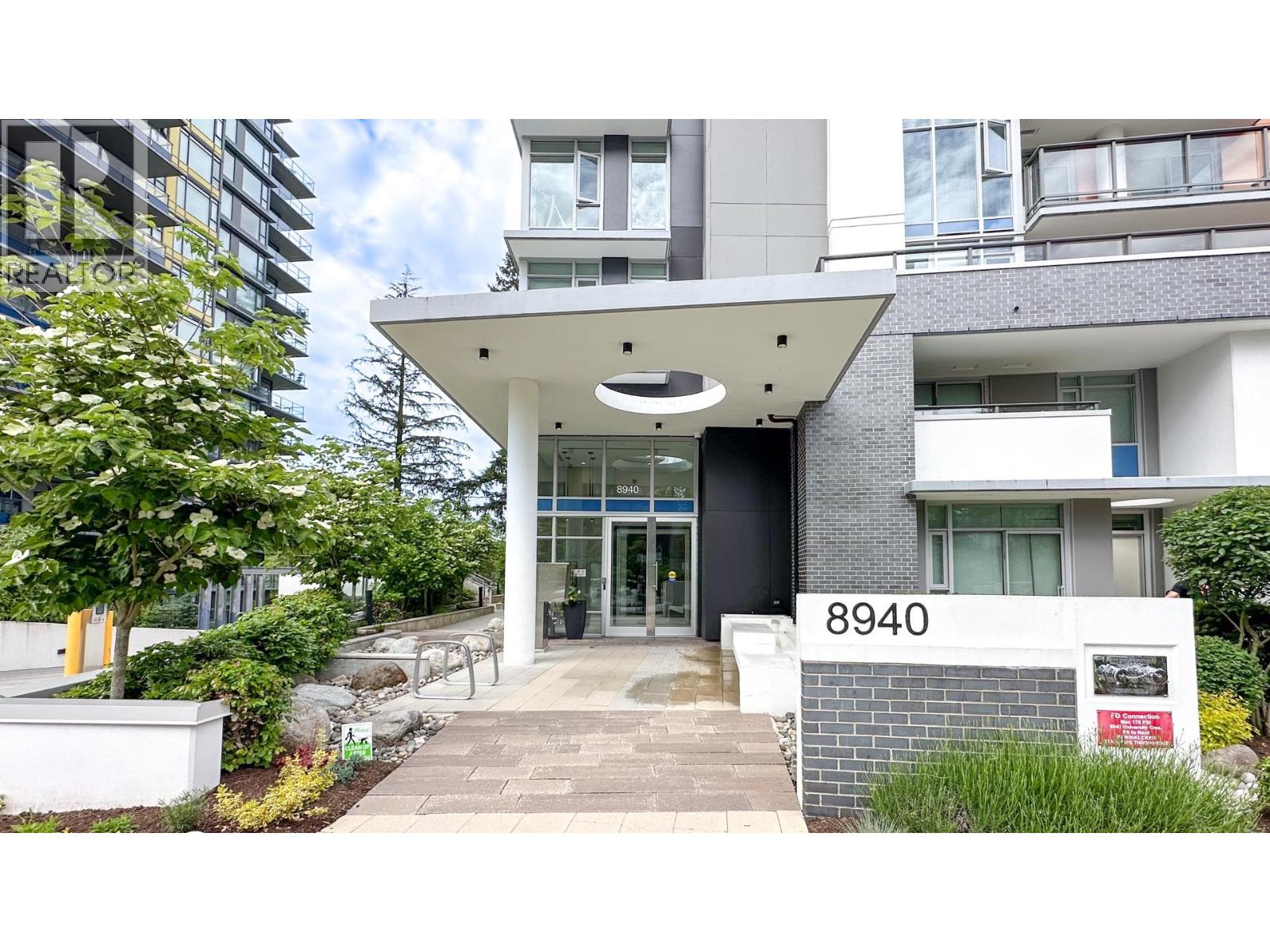 1003 8940 University Crescent, Burnaby, British Columbia  V5A 4Y8 - Photo 2 - R3062622