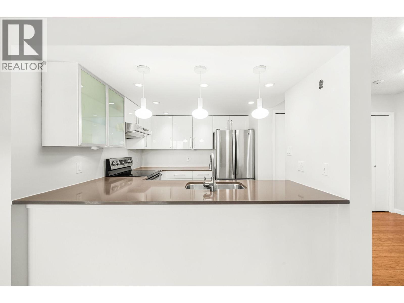 503 69 Jamieson Court, New Westminster, British Columbia  V3L 5R3 - Photo 3 - R3062624