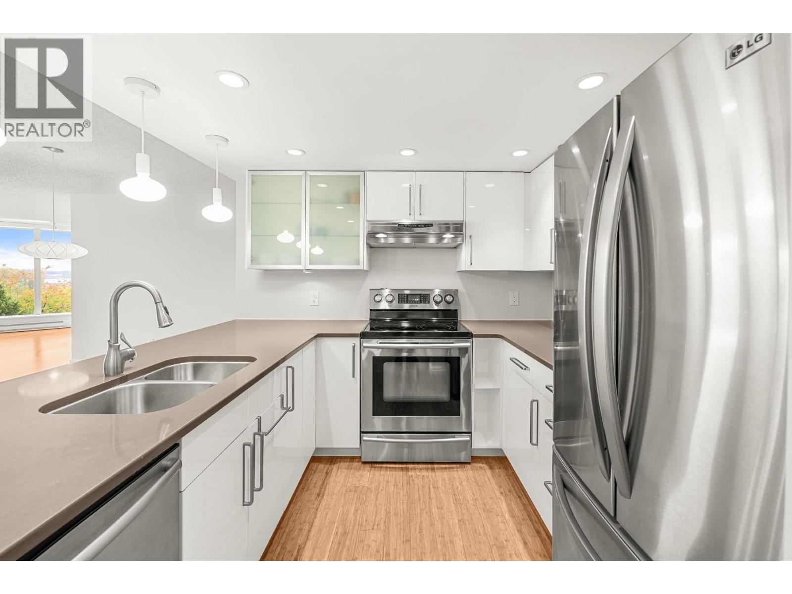 503 69 Jamieson Court, New Westminster, British Columbia  V3L 5R3 - Photo 4 - R3062624