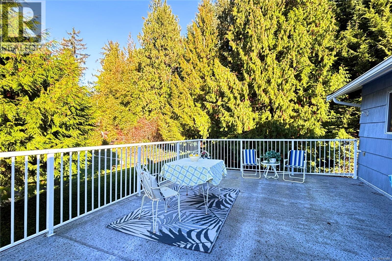 253 Hembrough Rd, Bowser, British Columbia  V0R 1G0 - Photo 5 - 999986