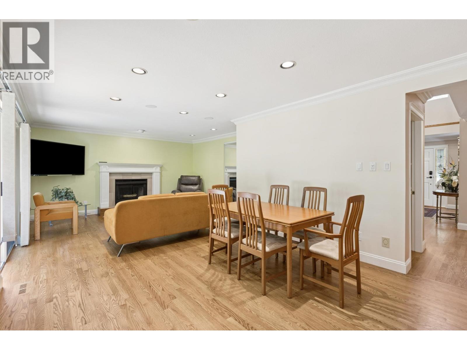 5685 Nancy Greene Way, North Vancouver, British Columbia  V7R 4W2 - Photo 14 - R3062601