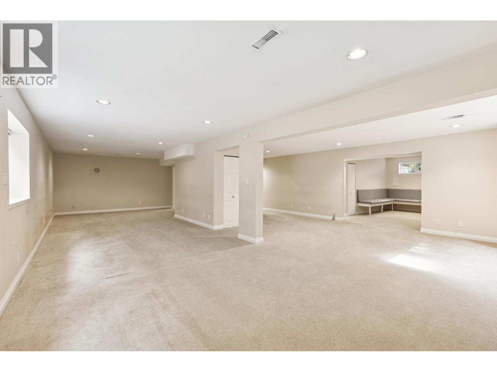 5685 Nancy Greene Way, North Vancouver, British Columbia  V7R 4W2 - Photo 33 - R3062601