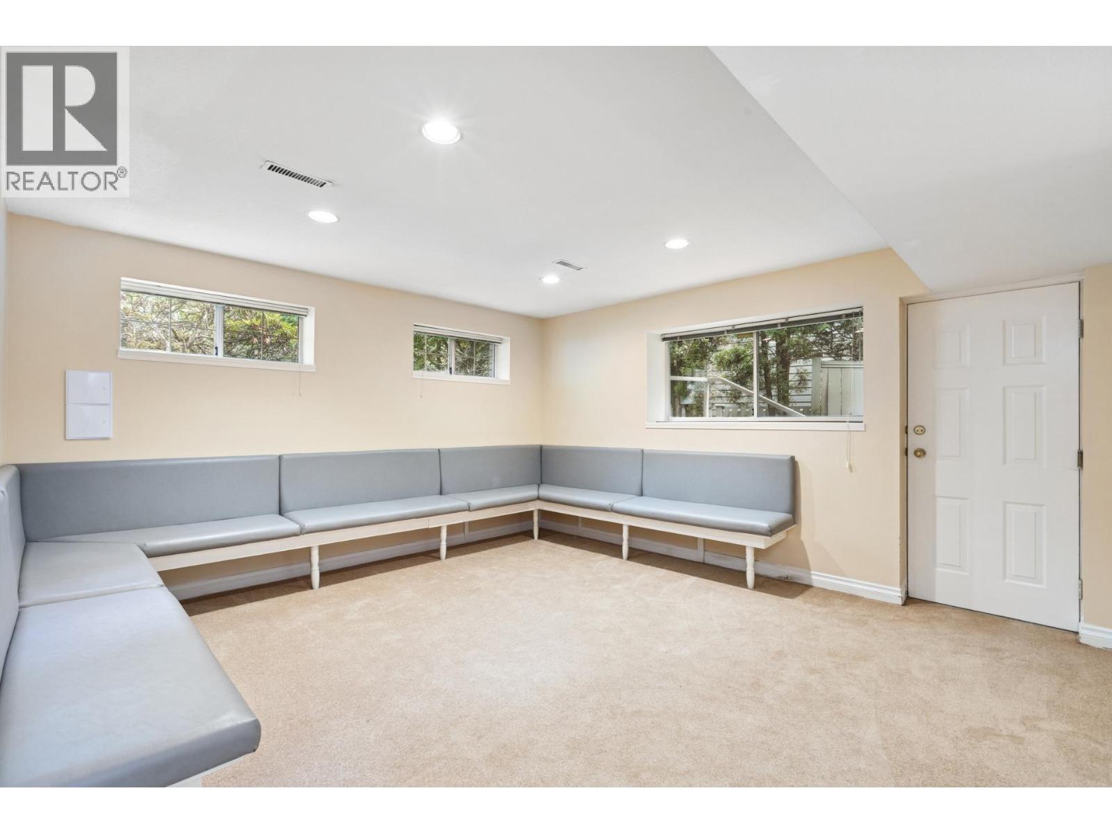 5685 Nancy Greene Way, North Vancouver, British Columbia  V7R 4W2 - Photo 34 - R3062601