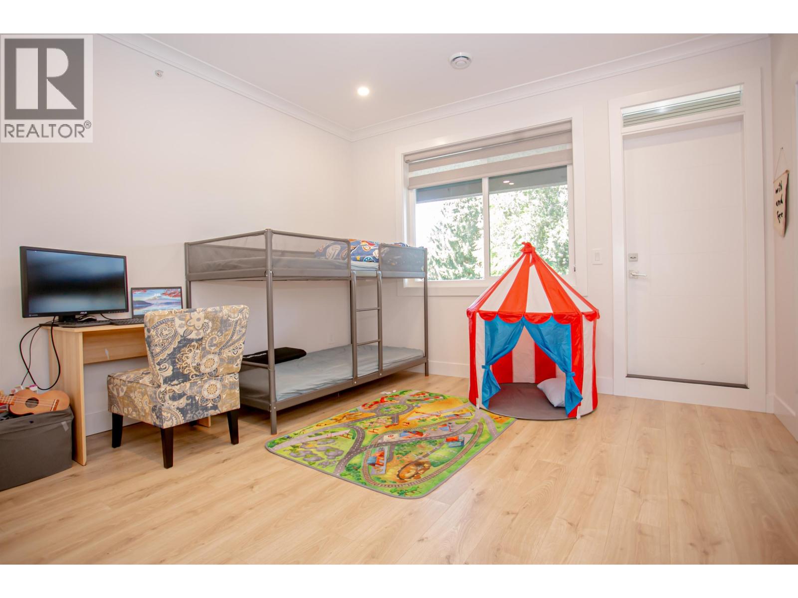 21661 Ridgeway Crescent, Maple Ridge, British Columbia  V2X 3Z6 - Photo 29 - R3062637