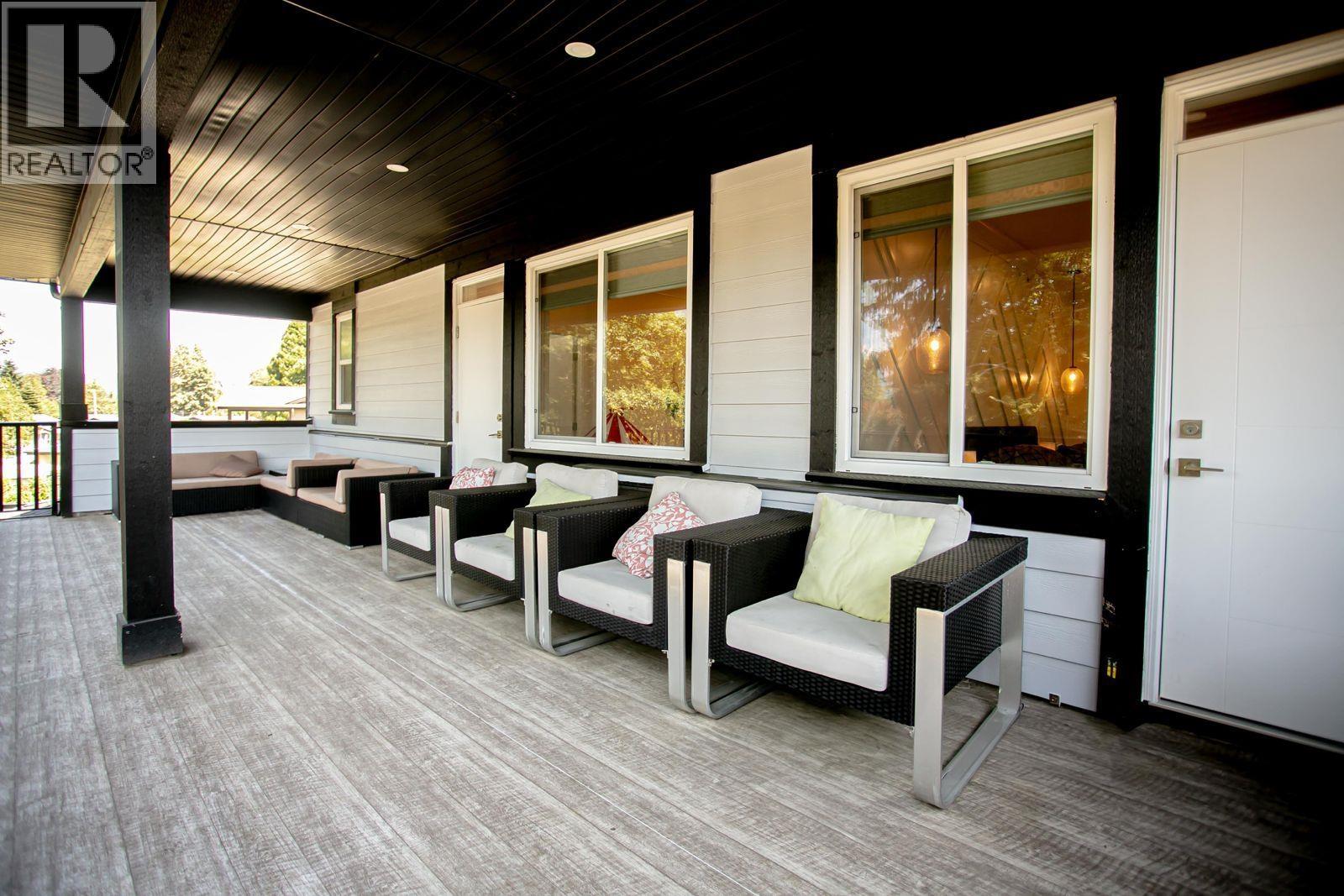 21661 Ridgeway Crescent, Maple Ridge, British Columbia  V2X 3Z6 - Photo 35 - R3062637