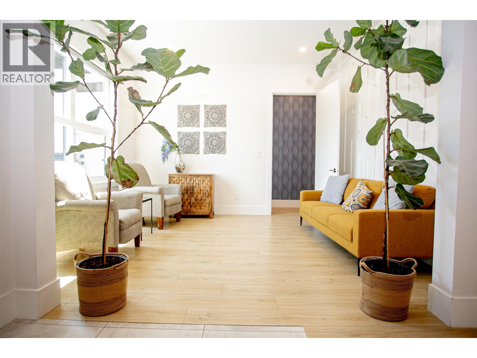 21661 Ridgeway Crescent, Maple Ridge, British Columbia  V2X 3Z6 - Photo 6 - R3062637