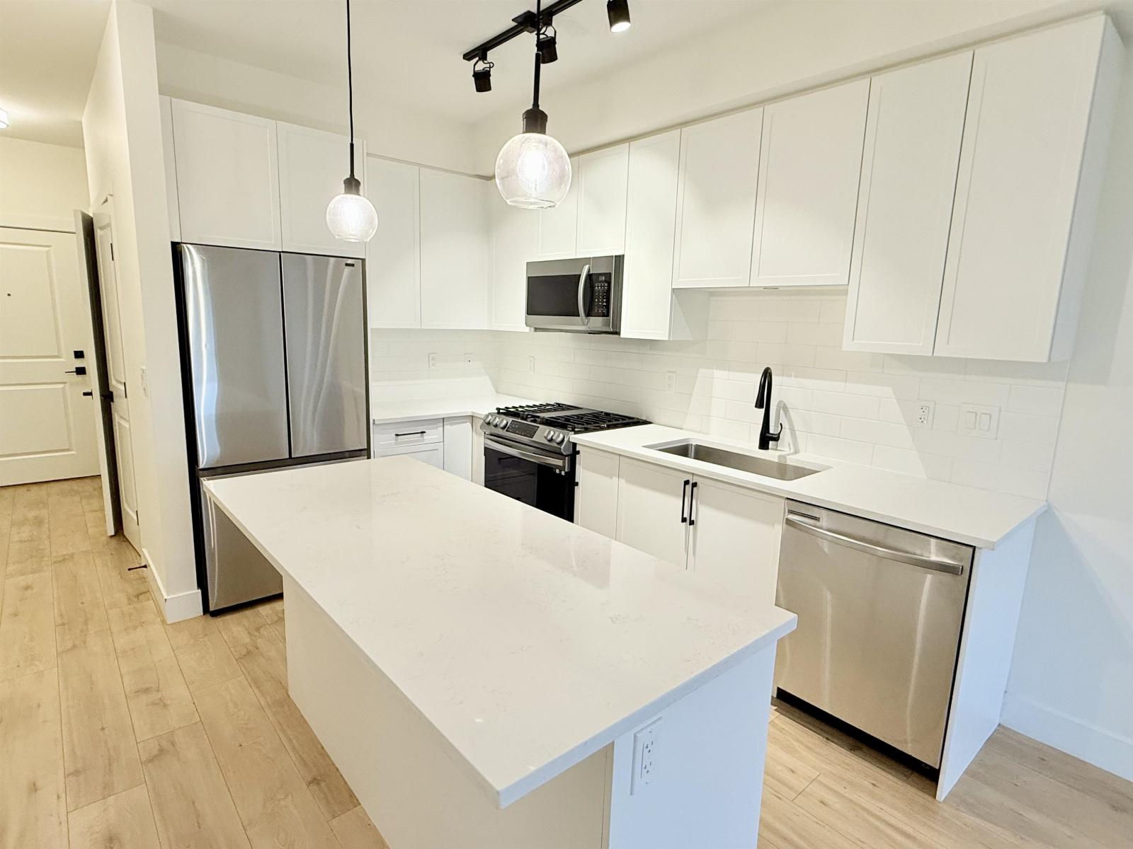 413 7506 199a Street, Langley, British Columbia  V2Y 3K9 - Photo 5 - R3061206