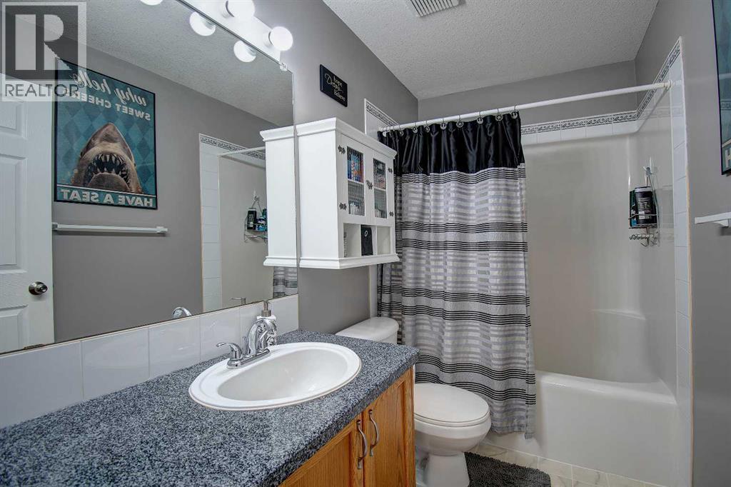 1047 Creek Springs Rise Nw, Airdrie, Alberta  T4B 2V5 - Photo 11 - A2261820