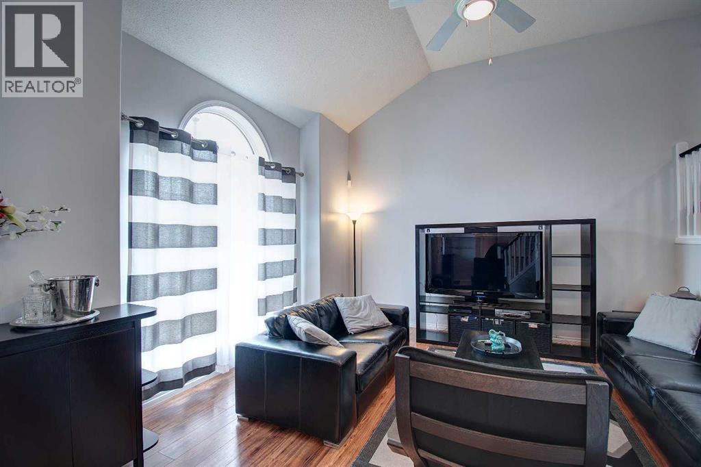 1047 Creek Springs Rise Nw, Airdrie, Alberta  T4B 2V5 - Photo 3 - A2261820