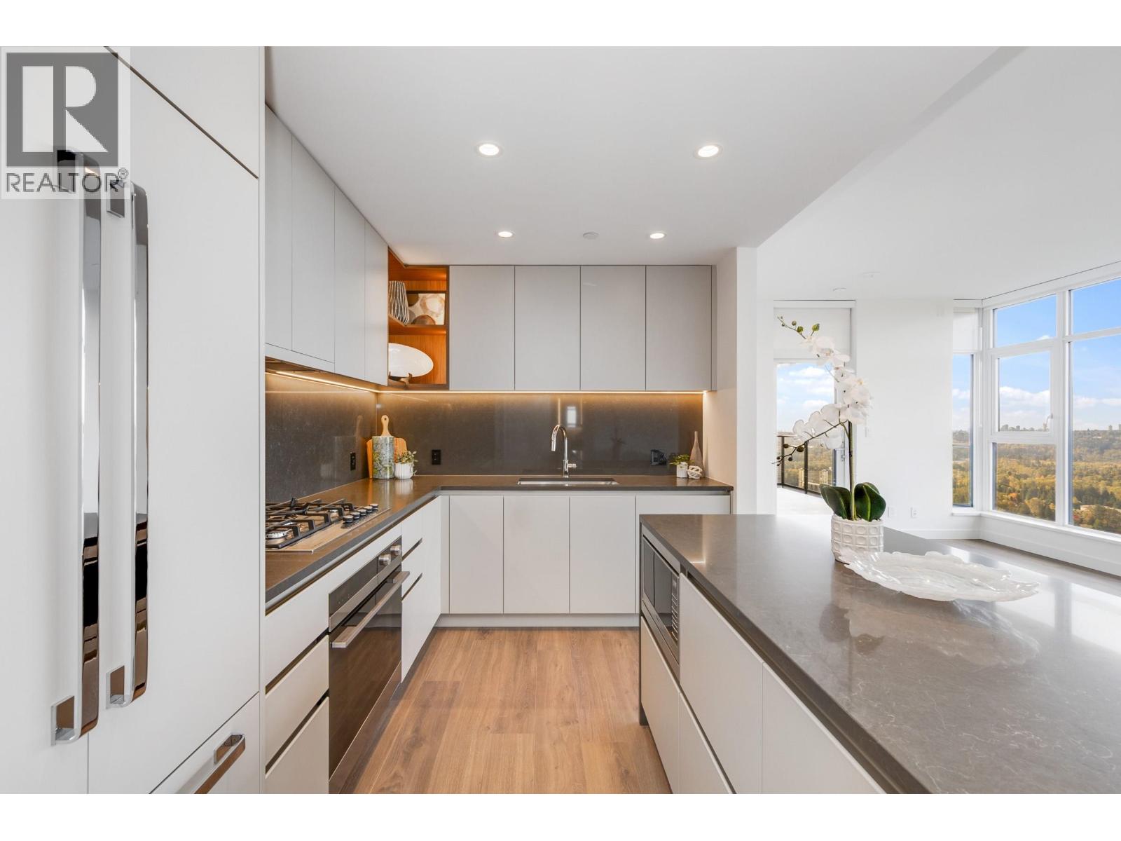 3207 720 Farrow Street, Coquitlam, British Columbia  V3J 0P3 - Photo 10 - R3062570