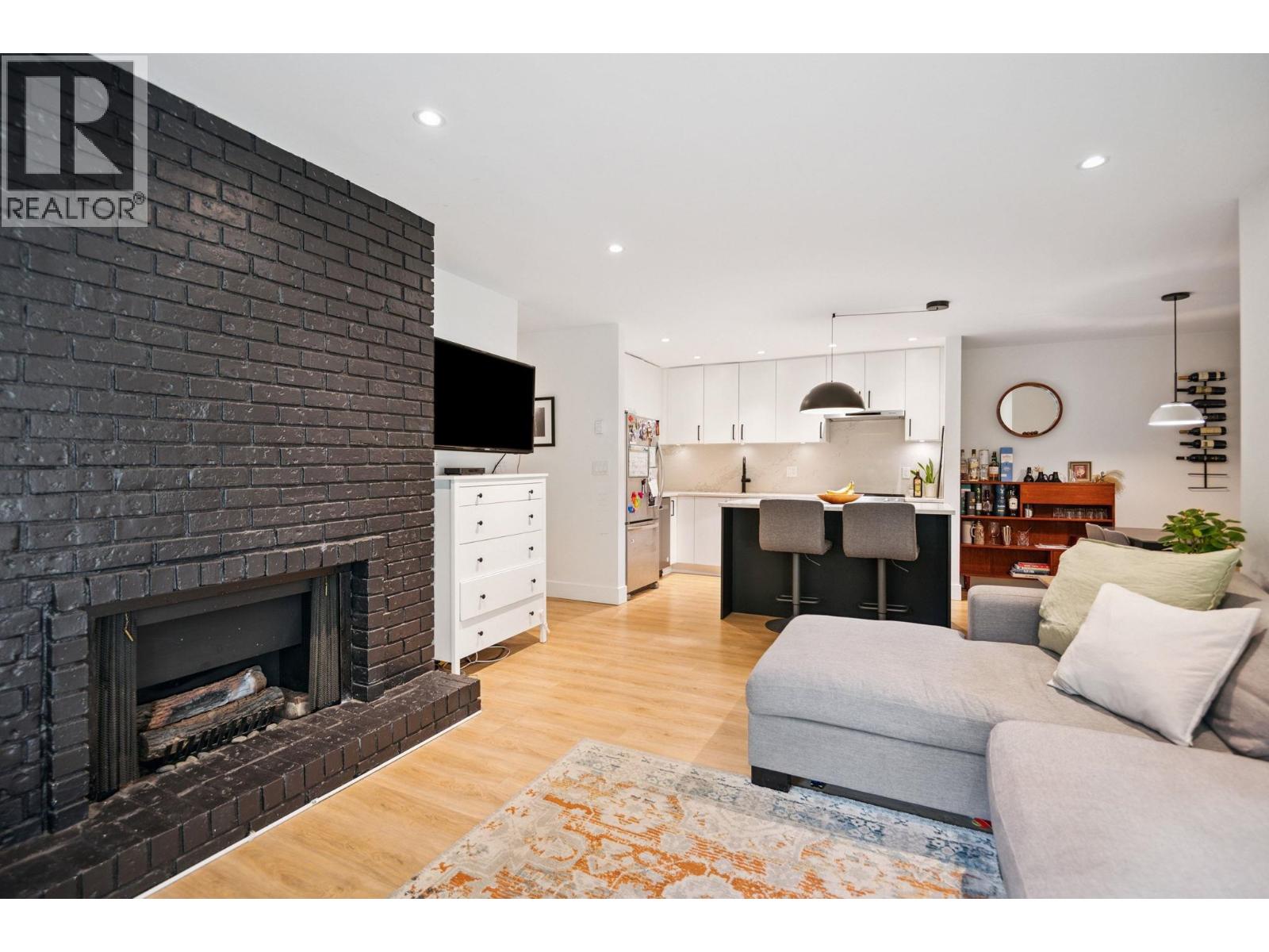 101 1696 W 10th Avenue, Vancouver, British Columbia  V6J 2A1 - Photo 9 - R3062620