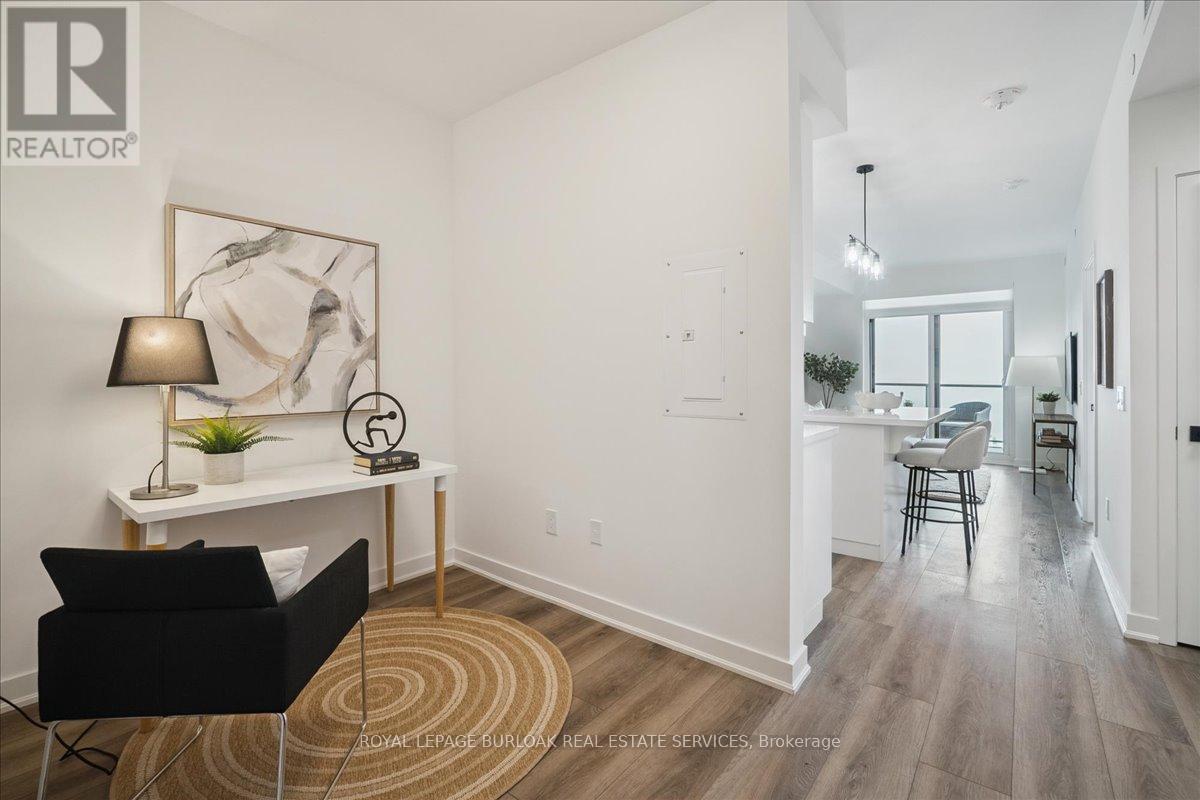 1405 - 2007 James Street, Burlington, Ontario  L7R 0G7 - Photo 7 - W12486369