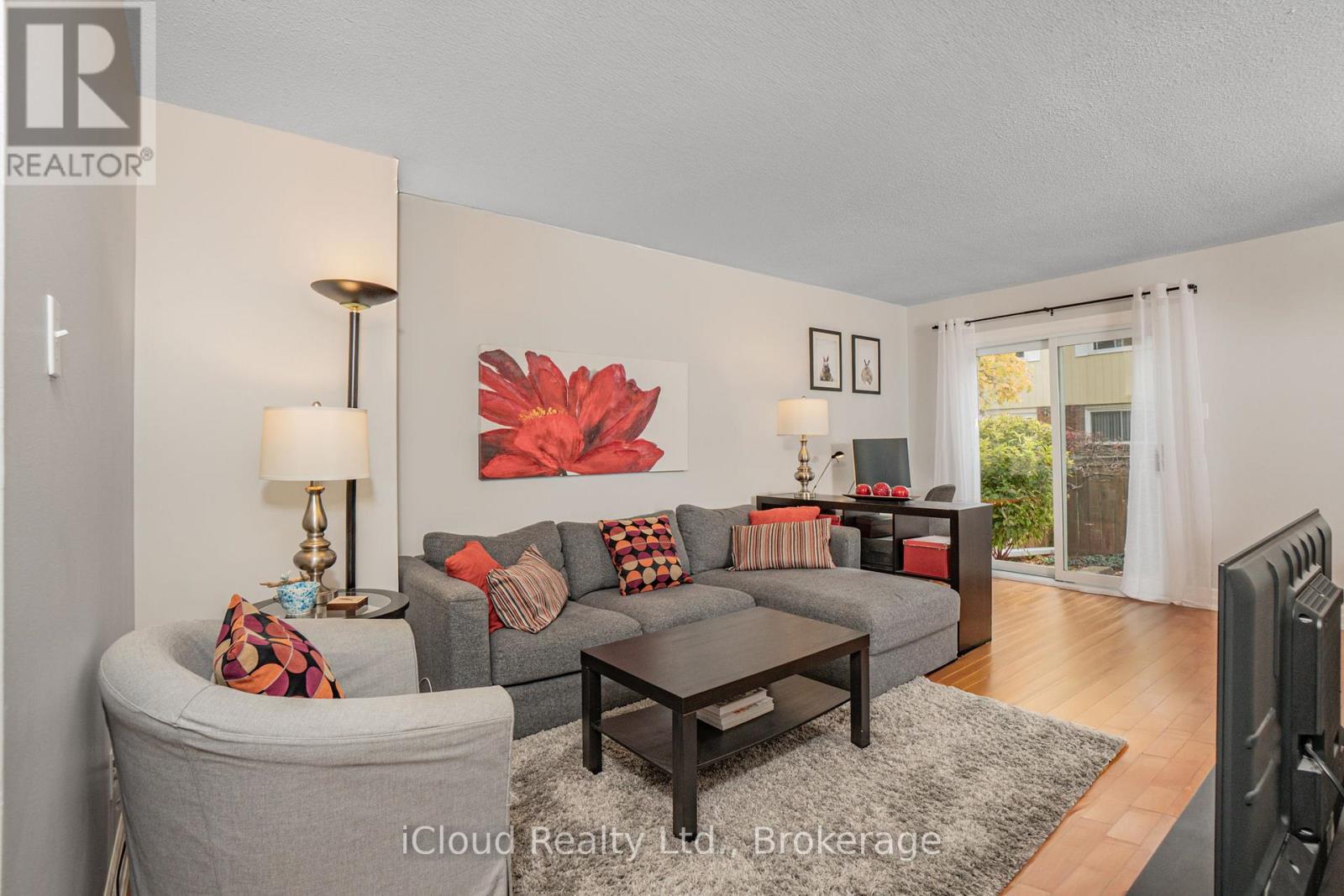 101 - 5061 Pinedale Avenue, Burlington, Ontario  L7L 5J6 - Photo 5 - W12486372