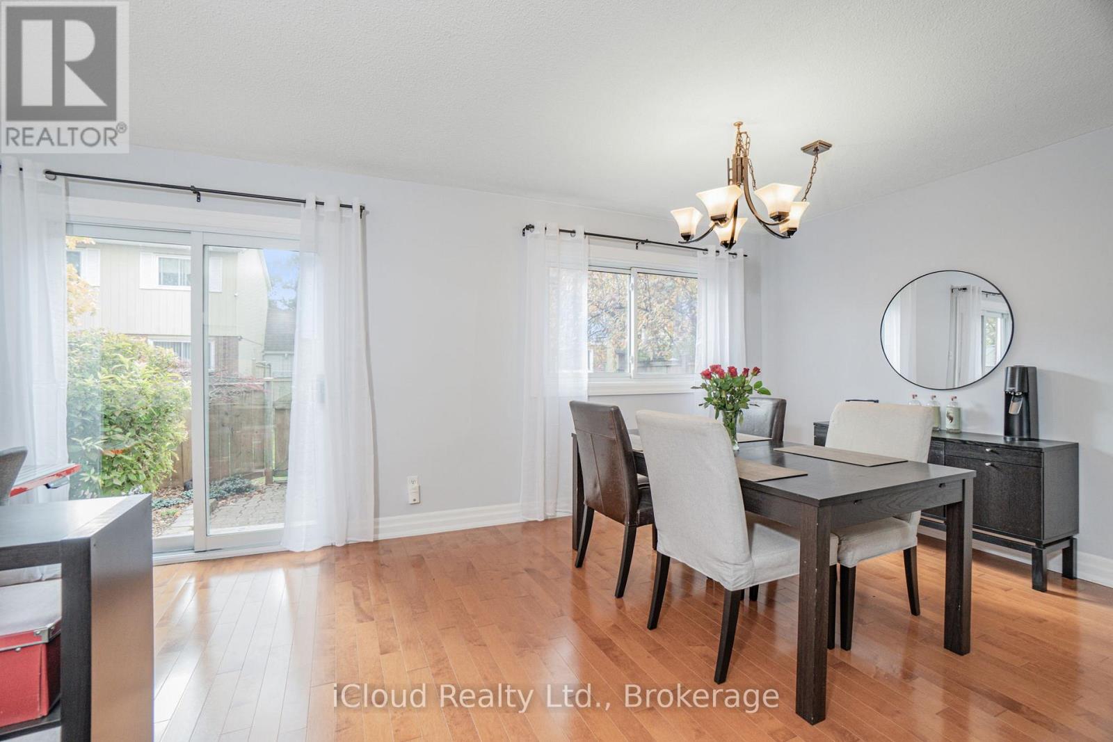 101 - 5061 Pinedale Avenue, Burlington, Ontario  L7L 5J6 - Photo 7 - W12486372