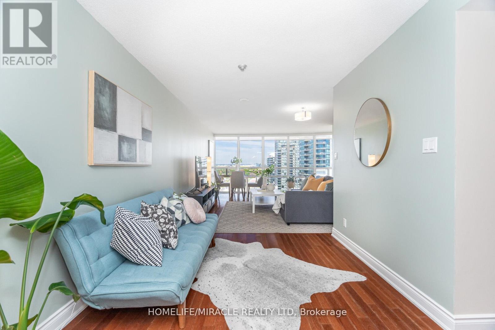 1701 - 50 Eglinton Ave W, Mississauga, Ontario  L5R 3P5 - Photo 15 - W12486379