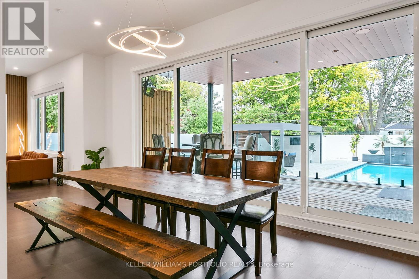 27 Prennan Avenue, Toronto, Ontario  M9B 4B7 - Photo 12 - W12486402