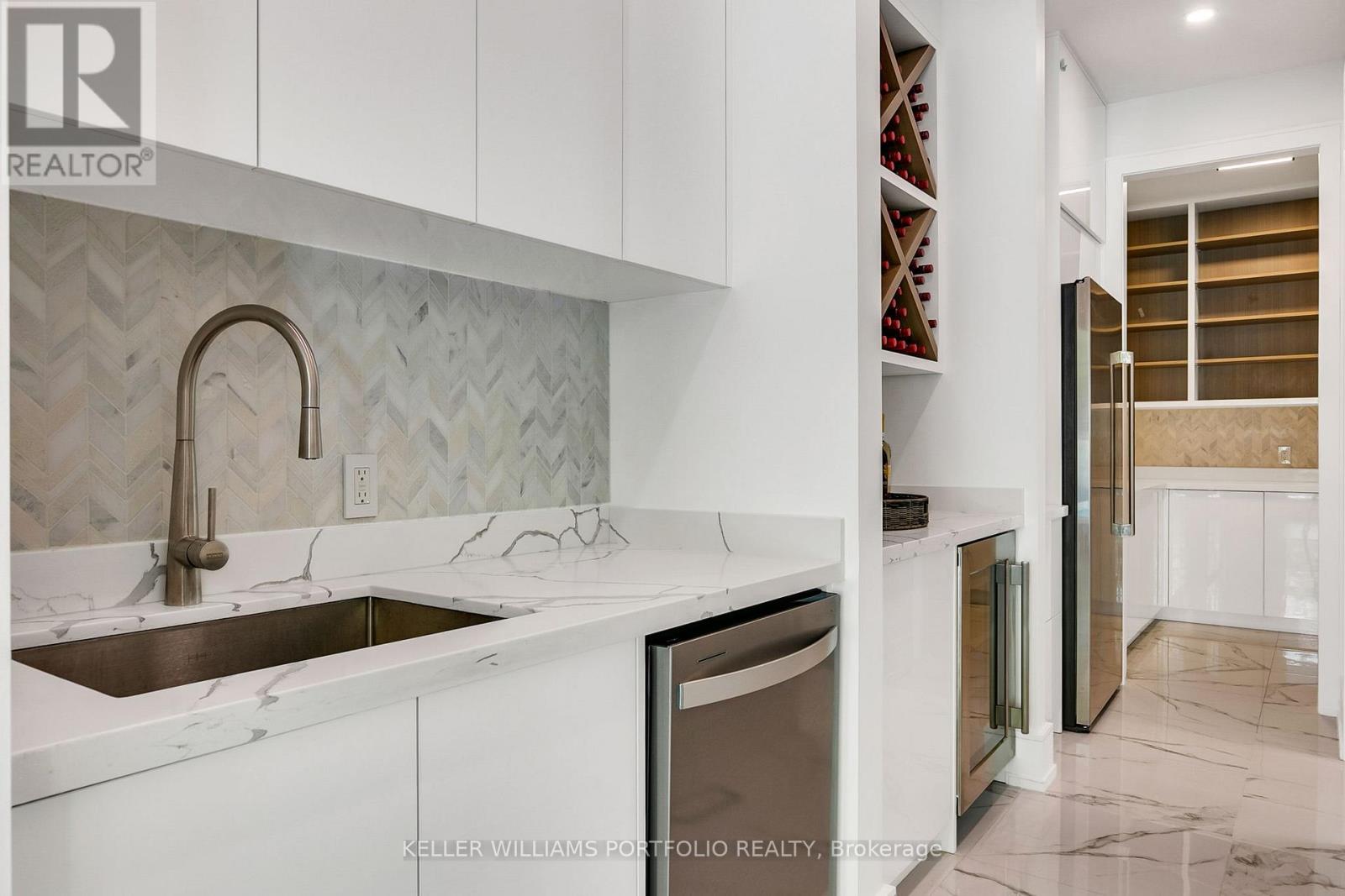 27 Prennan Avenue, Toronto, Ontario  M9B 4B7 - Photo 17 - W12486402