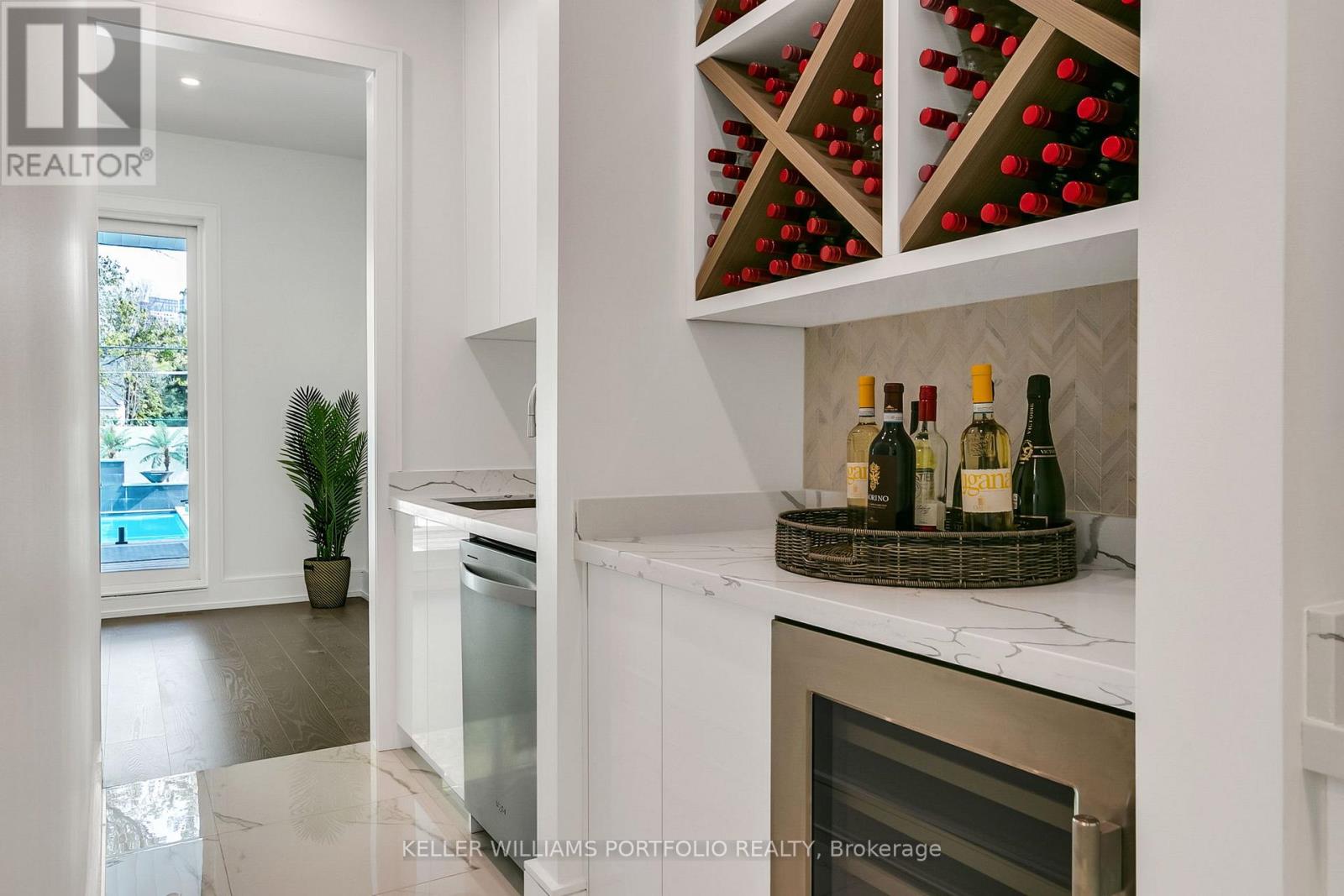 27 Prennan Avenue, Toronto, Ontario  M9B 4B7 - Photo 19 - W12486402