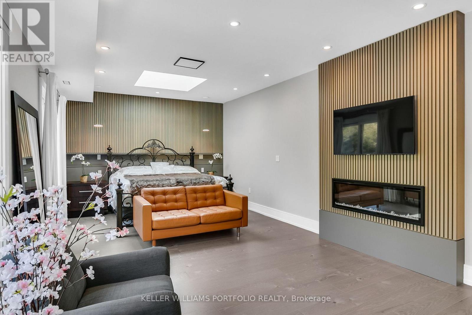 27 Prennan Avenue, Toronto, Ontario  M9B 4B7 - Photo 24 - W12486402