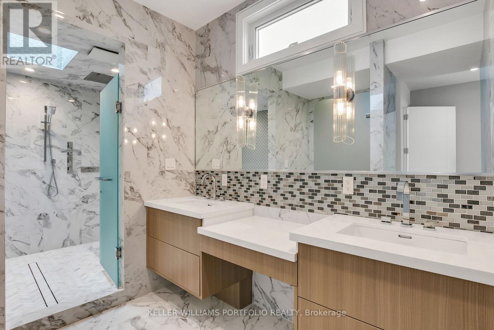 27 Prennan Avenue, Toronto, Ontario  M9B 4B7 - Photo 28 - W12486402