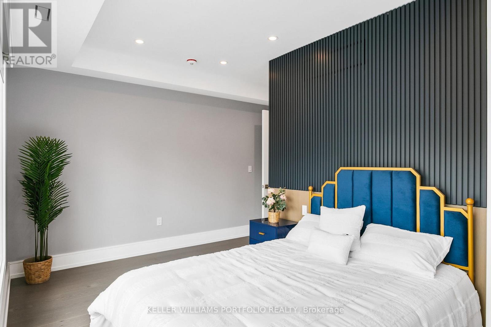 27 Prennan Avenue, Toronto, Ontario  M9B 4B7 - Photo 30 - W12486402