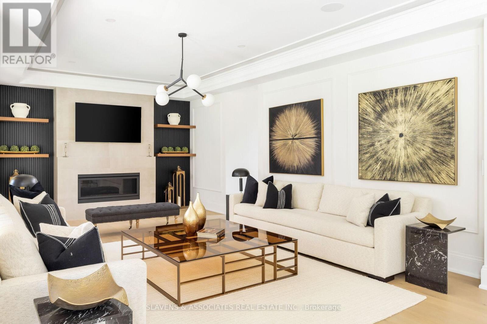 1529 Venetia Drive, Oakville, Ontario  L6L 1K8 - Photo 13 - W12486405