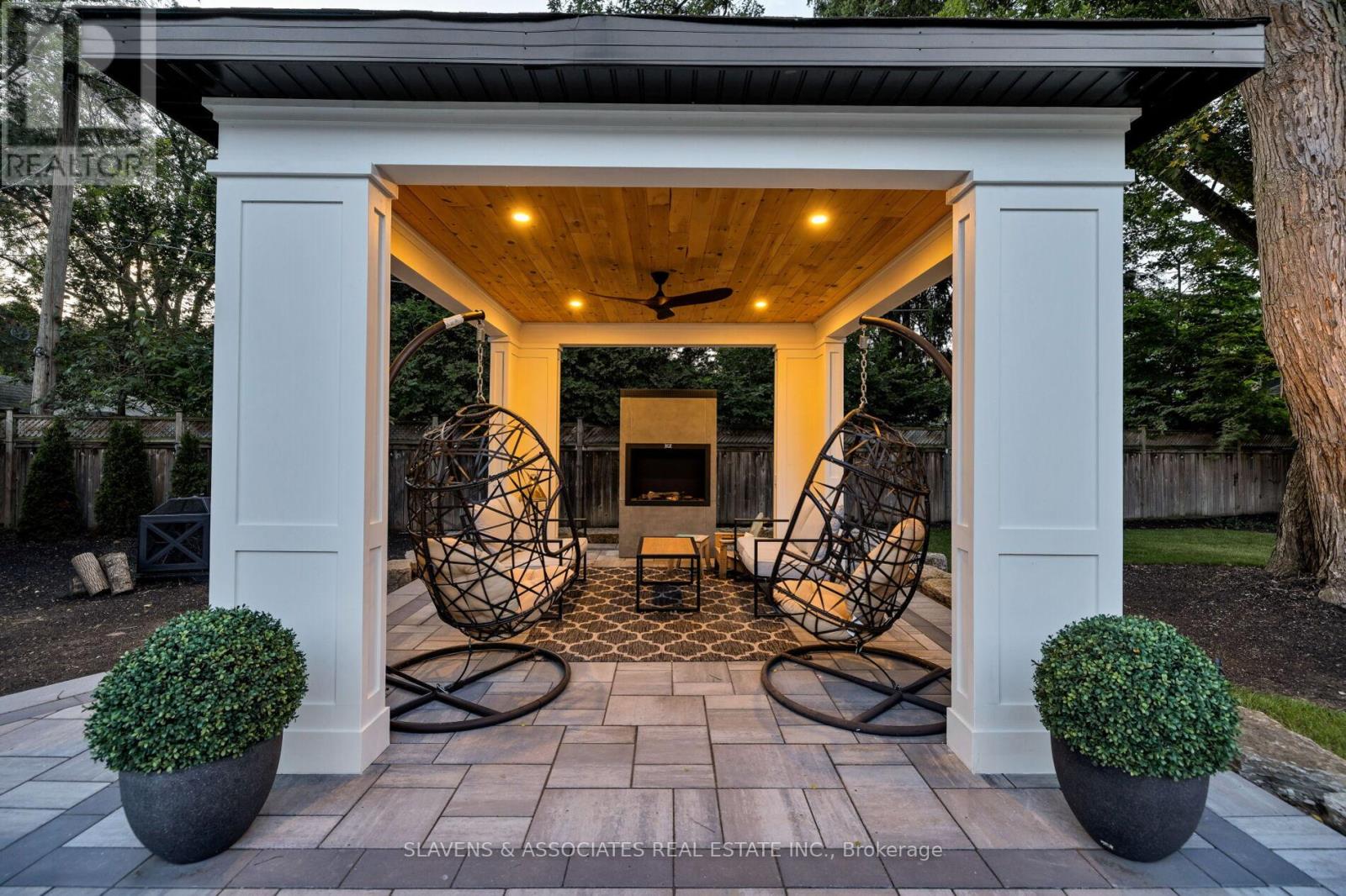 1529 Venetia Drive, Oakville, Ontario  L6L 1K8 - Photo 46 - W12486405