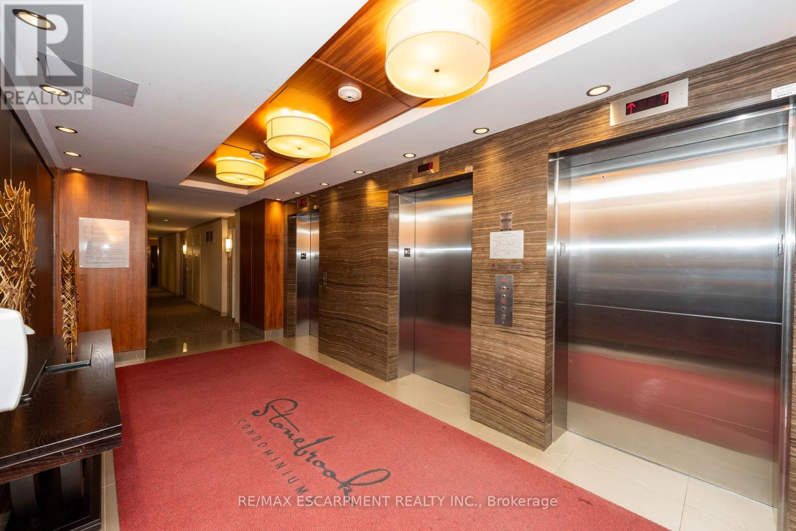 710 - 1055 Southdown Road, Mississauga, Ontario  L5J 0A3 - Photo 4 - W12486414