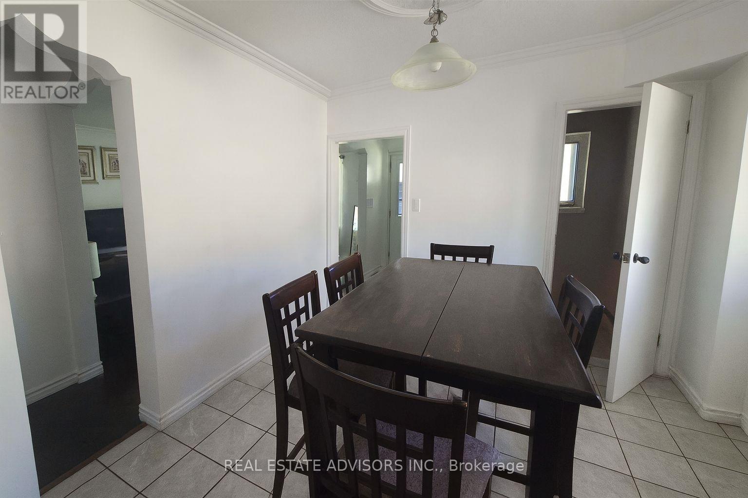 65 Moncrieff Drive, Toronto, Ontario  M9W 2R3 - Photo 6 - W12486420