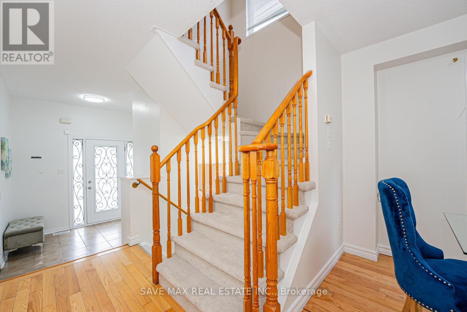 100 Bushmill Circle, Brampton, Ontario  L7A 0K6 - Photo 21 - W12486449