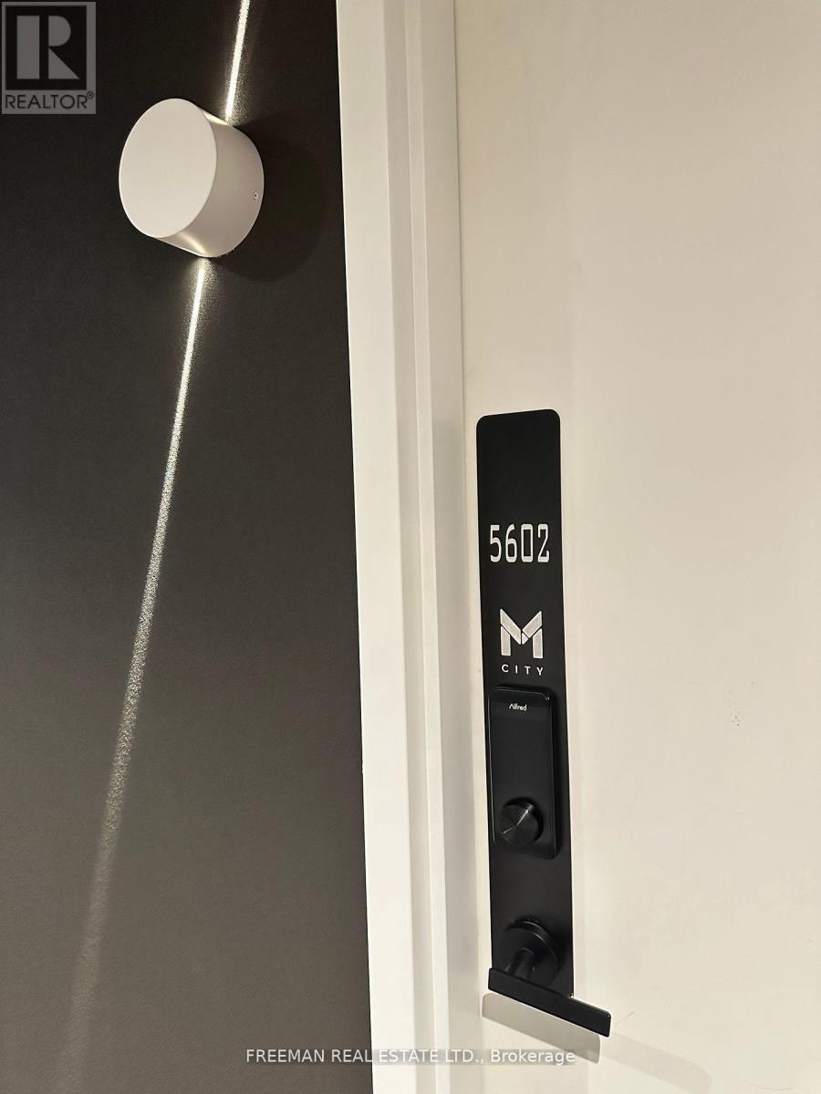 5602 - 3900 Confederation Parkway, Mississauga, Ontario  L5B 0M3 - Photo 18 - W12486457