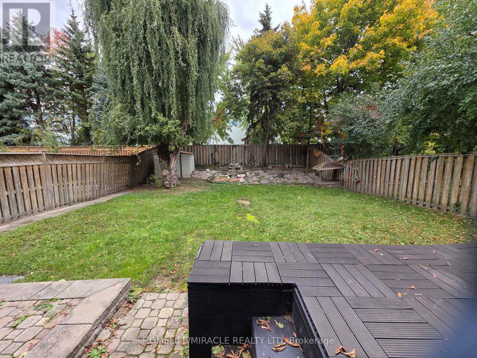 6585 Eastridge Road, Mississauga, Ontario  L5N 4L5 - Photo 13 - W12486478