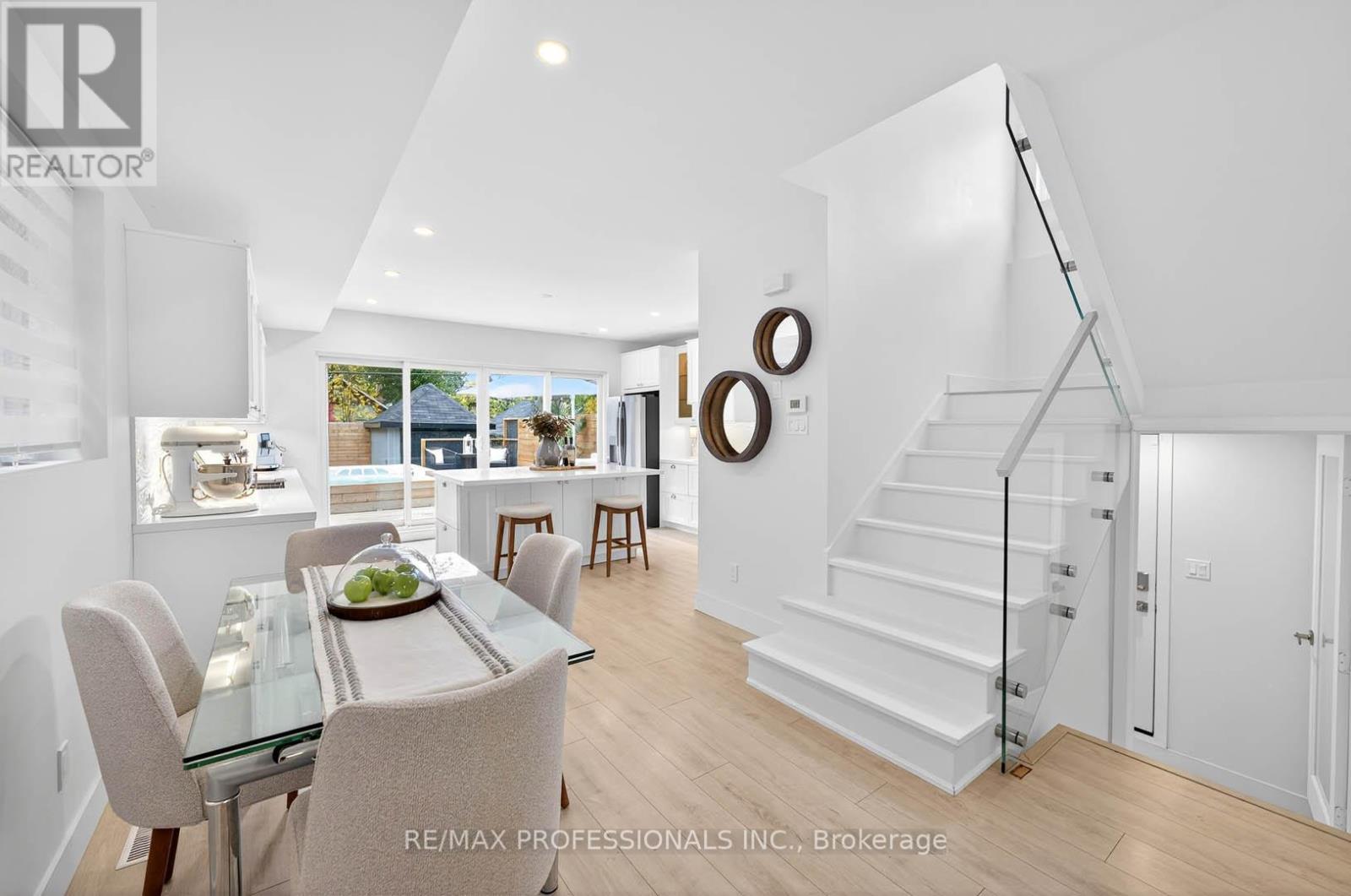 22 Ninth Street, Toronto, Ontario  M8V 3E3 - Photo 10 - W12486488