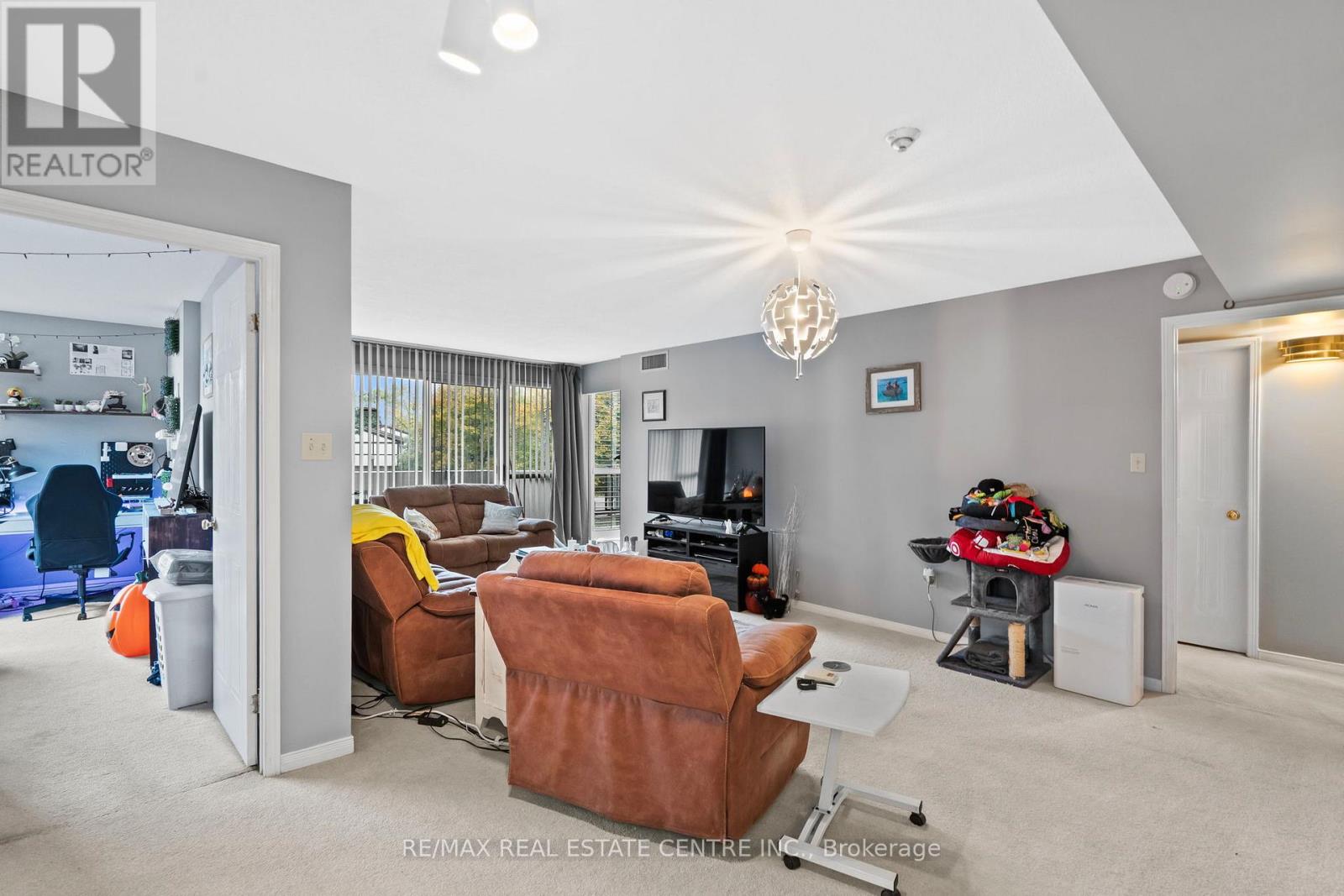 209 - 5090 Pinedale Ave Avenue, Burlington, Ontario  L7L 3V8 - Photo 14 - W12486498