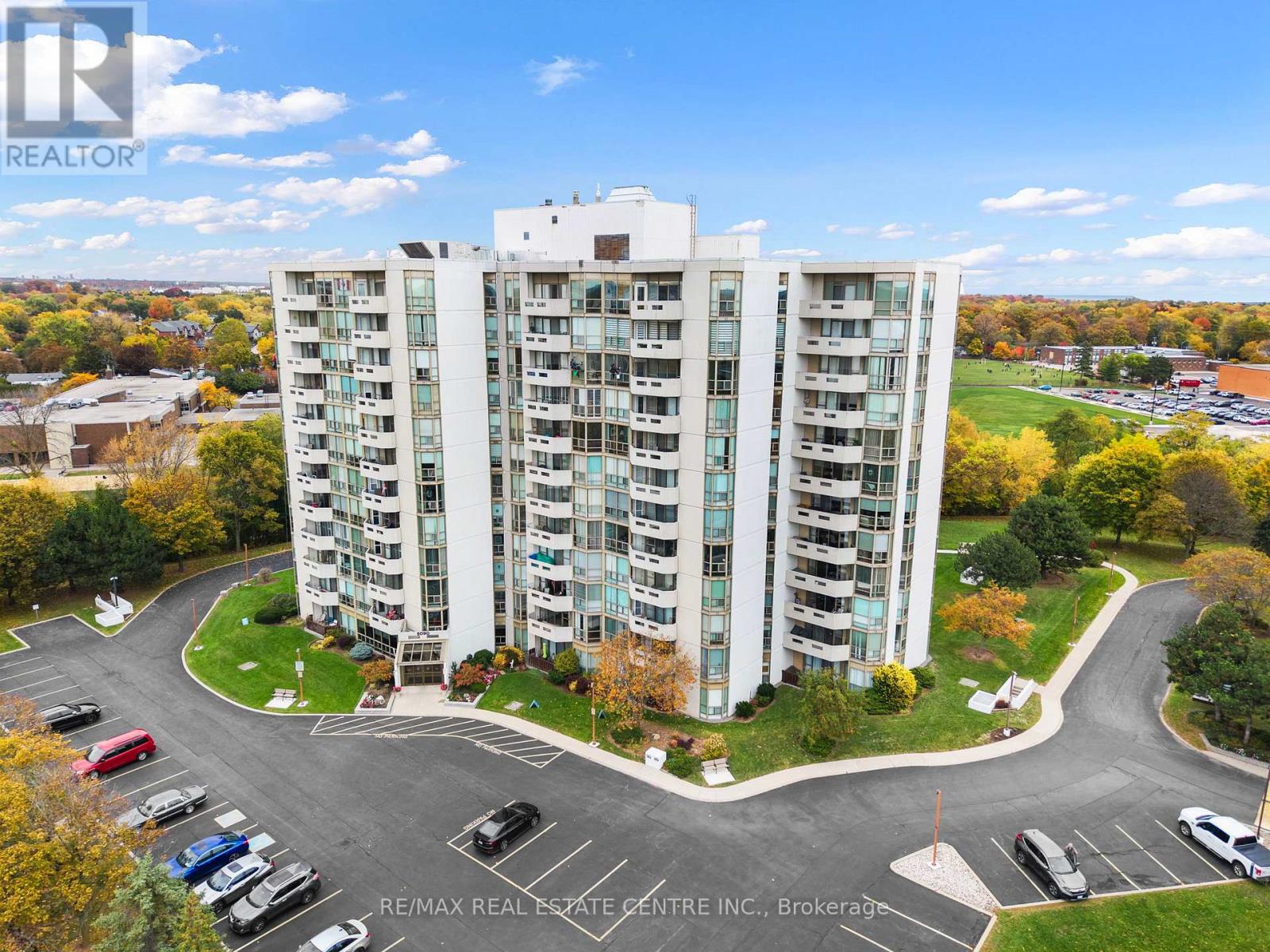 209 - 5090 Pinedale Ave Avenue, Burlington, Ontario  L7L 3V8 - Photo 2 - W12486498