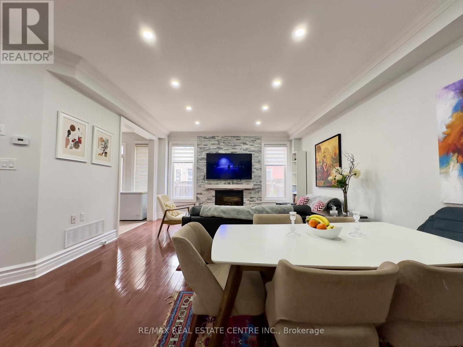 5 Streamline Drive, Brampton (Madoc), Ontario  L6V 4S6 - Photo 10 - W12486499