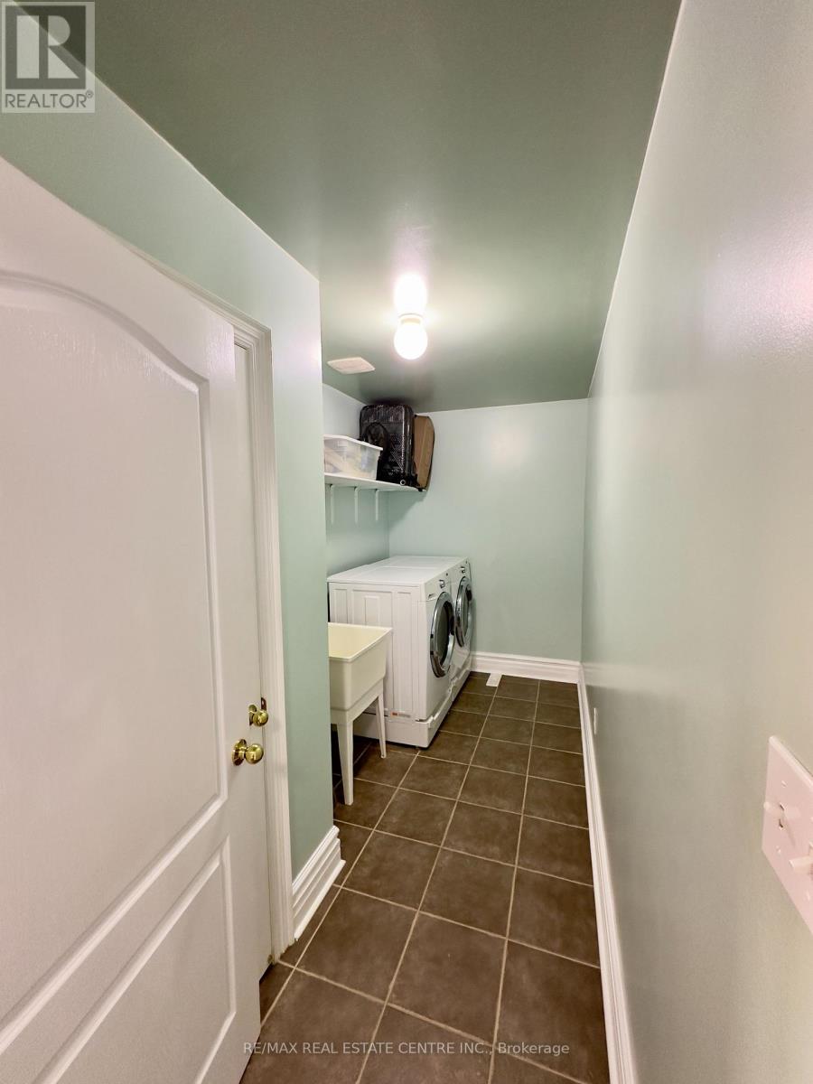 5 Streamline Drive, Brampton (Madoc), Ontario  L6V 4S6 - Photo 21 - W12486499