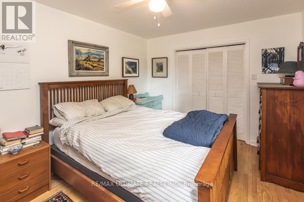 39 Laws Street, Toronto, Ontario  M6P 2Y8 - Photo 15 - W12486501